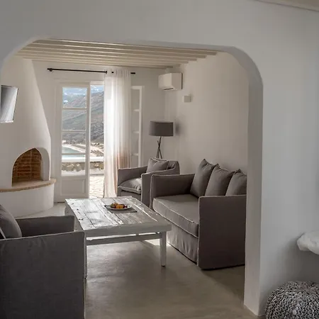 Cova Mykonos 4*