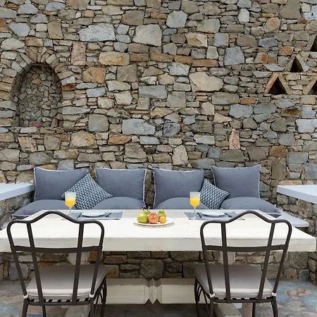 Cova Mykonos Aparthotel